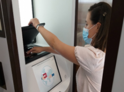 Камышанам предлагают опробовать криптокабину для получения загранпаспорта