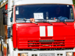 В Камышинском районе тушили вспыхнувшую баню