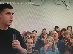 И.о. главврача ЦГБ Камышина Алексей Марчишин после «атаки» пациентов с камерами «наперевес» отказался объяснять суточный «лимит» в четыре талона 