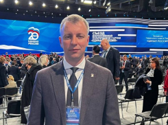 Депутат камышан в Госдуме Алексей Волоцков передал «привет» со съезда партии «Единая Россия»