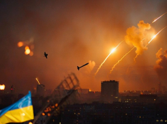 Ночной кошмар на Украине: сильнейшая атака по Днепропетровску — «Герани» разорвали сердце украинской «военки»