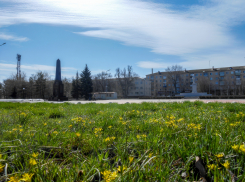 Андрей Бочаров распорядился привести в порядок в муниципалитетах территории массового пребывания людей перед Первомаем