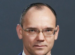 Замминистра просвещения РФ прилетел выяснить, чем кормят школьников в Волгоградской области