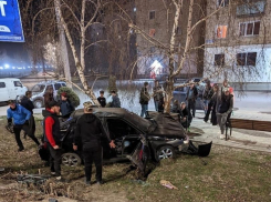 Водитель автомобиля, неожиданно слетевшего с Бородинского моста в Камышине, был трезв
