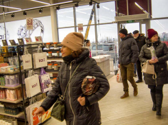 «Л’Этуаль», «Победа», «Спортмастер», семейный ресторан с видом на Волгу: что еще откроется в самом крупном в Камышине торговом центре «НЕБО» 