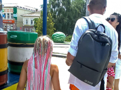 Губернатор Андрей Бочаров на совещании «по жаре» потребовал от глав муниципалитетов установки питьевых фонтанчиков и полива улиц