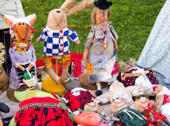 В Волгоградской области комод насмерть задавил двухлетнюю девочку