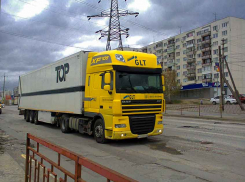 Администрация Камышина предупредила водителей, что им придется двигаться по одной полосе на улице Базарова завтра, 30 мая