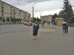 Уровень зараженности новых больных коронавирусом упорно держится в Волгоградской области на «отметке» выше сотни человек в сутки