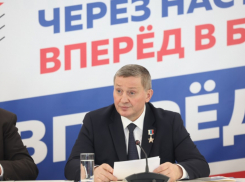 Какие итоги и перспективы сделали главными акцентами авторы очерка в «Блокноте» о 12-летии Андрея Бочарова у руля Волгоградской области