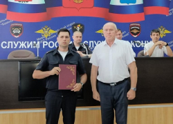 Публикаторы Камышинской городской думы показали, как в Камышине чествовали сегодняшних "именинников" - сотрудников ГИБДД