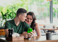 МегаФон предложил абонентам оплачивать связь близких с мобильного счёта