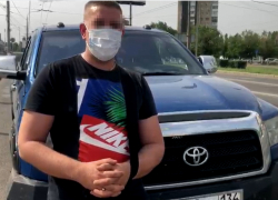 Полицейские "познакомились поближе" с владельцем внедорожника, решившего протестировать авто на лестнице Центральной набережной города-героя (ВИДЕО)