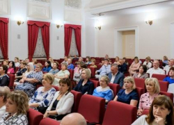 В Камышине два врача награждены знаком "Отличник здравоохранения"