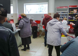 Какие продукты камышане теперь должны покупать с ограничениями на продажу в одни руки 