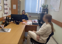Следователи занялись потерявшей зрение волжанкой: на небезопасные "уколы красоты" камышанок активно зазывают тоже