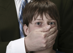 Педофил-беглец идет под суд за жестокое изнасилование 13-летнего мальчика, - "Блокнот Волгограда"