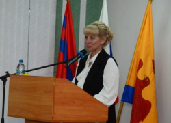 Первые лица Камышина дружно отправились поздравлять с избранием главу Камышинского района Елену Береговую