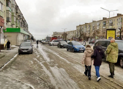 "Желтый" уровень погодной опасности из-за ледяного дождя введен в Волгоградской области до 29 декабря 