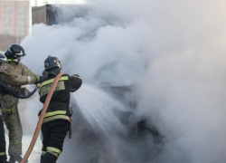 Из- за короткого замыкания проводки под Камышином загорелась Газель