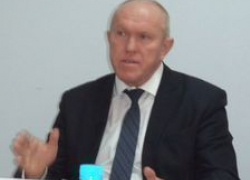 Глава Камышина Владимир Пономарев дал понять, что в 2017 году денежной поддержки из области ждать почти не приходится