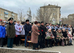 Памятные доски погибшим в СВО бойцам появились на здании колледжа в Камышине