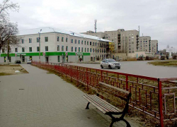 Товарищи из "Благоустройства", поищите побольше мест на улицах под скамейки, - камышанка