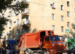 Мусоровоз КАМАЗ задавил бабушку, - "Блокнот Волгограда"