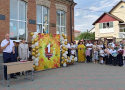 В Камышине слили две школы, но право поступления не в "военные", а в "гражданские" классы  у юных камышан остается