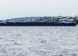 Паром из Камышина в Николаевск перестанет ходить 20 ноября