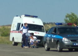 Под Камышином на "дачной" дороге сбили пожилого пешехода, который скончался на месте