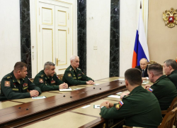 «Очень и очень давно назрело»: Путин сделал ряд важных изменений в руководстве СВО и тылом. Первая реакция в обществе