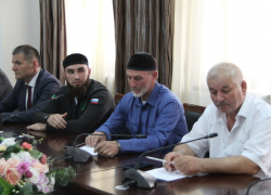 «Отрубить руки по локоть»: Общественная палата Чечни собралась на экстренное заседание из-за сожжения Корана в Волгограде, - "Блокнот Волгограда"