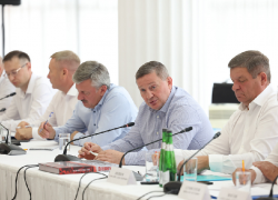 Андрей Бочаров жестко потребовал от глав муниципальных образований выполнения решений оперативного штаба