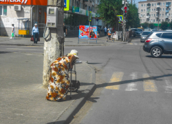 "Почта пенсий в Камышине не носит, даже инвалидам!" - город парализовало, в нем "закончились" почтальоны