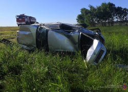 Водитель иномарки на московской трассе разогнался, не удержал машину, улетел в кювет и погиб на месте