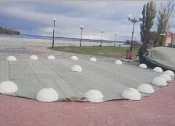 В Камышине "Благоустройство" на зиму "упаковало" фонтаны