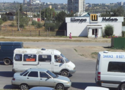 Перевозчики Камышина считают переделом рынка 300 "Газелей" на городских маршрутах вместо 450