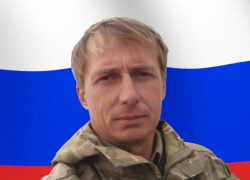 Администрация Камышина после похорон добровольца, погибшего на Украине, выразила соболезнование его родным