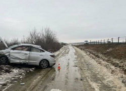 Сегодня, 27 февраля, под Камышином в кошмарном ДТП погибла 7-летняя девочка и изранен 5-летний мальчик