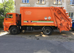 "Мусоровоз даже не заметил, что он переехал женщину", - очевидцы о смертельном ДТП в Камышине