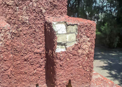 В Камышине памятник Ленину, у которого вандалы отрывали руку, начал сыпаться