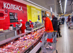 Мировые цены на продовольствие снизились на 13,7%: почему в России все наоборот? - о парадоксе высказался волгоградский коммунист 