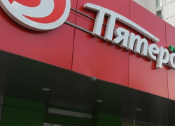 В Камышине на место бывшего "Камелота" на улице Ленина въезжает "Пятерочка"