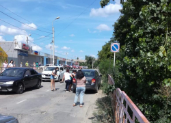 Очевидцы рассказывают, что в Камышине на улице Ленина "Лада" сбила ребенка