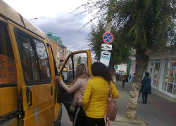 Перевозчики Камышина посчитали реально не конкурентными торги по продаже двух маршрутов и обжалуют действия администрации Станислава Зинченко в суде