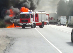 После столкновения "КамАЗа" и «Газели» двое водителей сгорели заживо