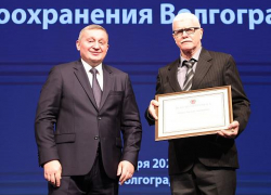 Андрей Бочаров предложил новый вид поддержки для медиков Волгоградской области, чтобы "узкие" специалисты закреплялись в больницах и поликлиниках