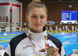 Под Волгоградом легковушка влетела в большегрузный МАН