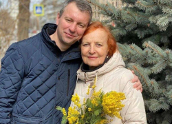 Депутат камышан в Госдуме Алексей Волоцков рассказал, что у него умерла мама